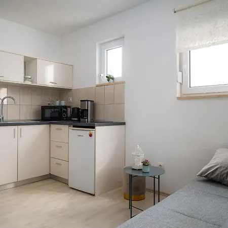 Apartmán Charming Rose 1&2 With Pool *