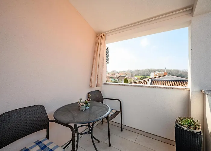 Appartamento Charming Rose 1&2 With Pool