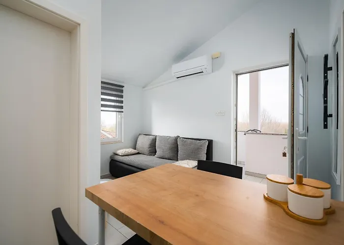 Appartamento Charming Rose 1&2 With Pool Porec