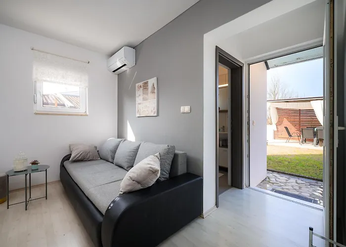 Appartamento Charming Rose 1&2 With Pool Porec