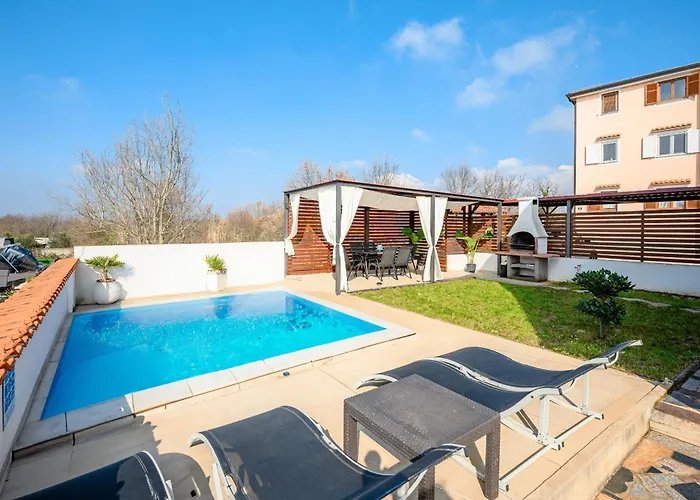 Charming Rose 1&2 With Pool * Porec