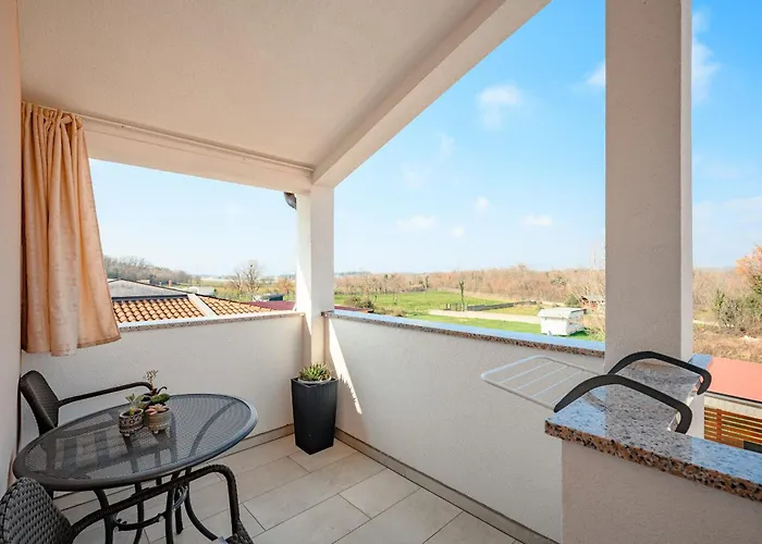 Charming Rose 1&2 With Pool Lejlighed