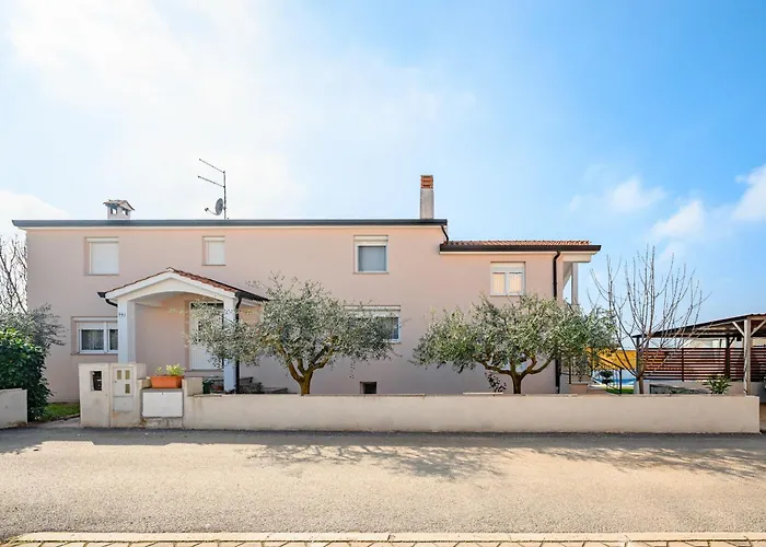 Charming Rose 1&2 With Pool Poreč